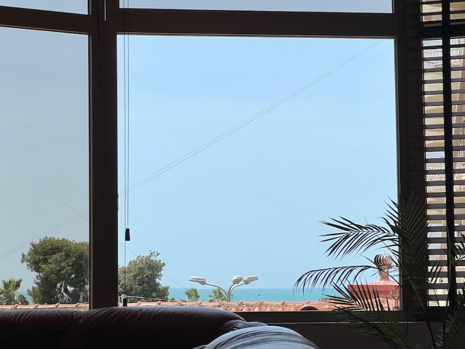 Doris Sea View Apartament
